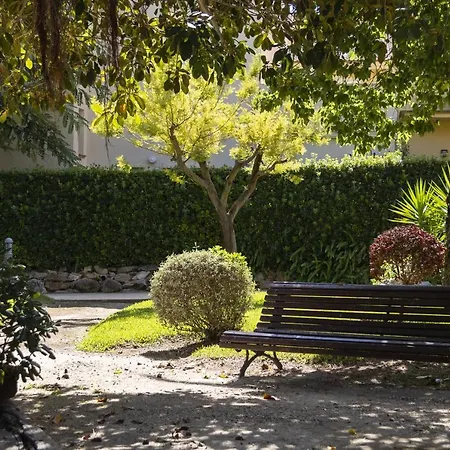 Isleta Marina Oasis * Platja de Larenal